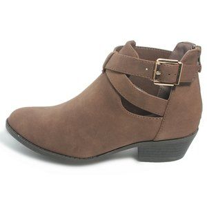 Women's Closed Toe Multi Strap Buckle Accent Low Chunky Heel Ankle Bootie